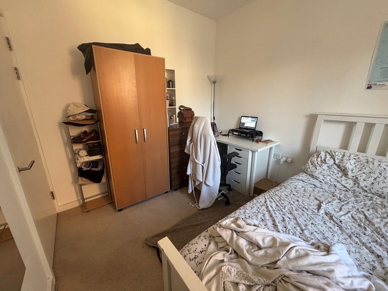 Room Eden Grove in Greater London