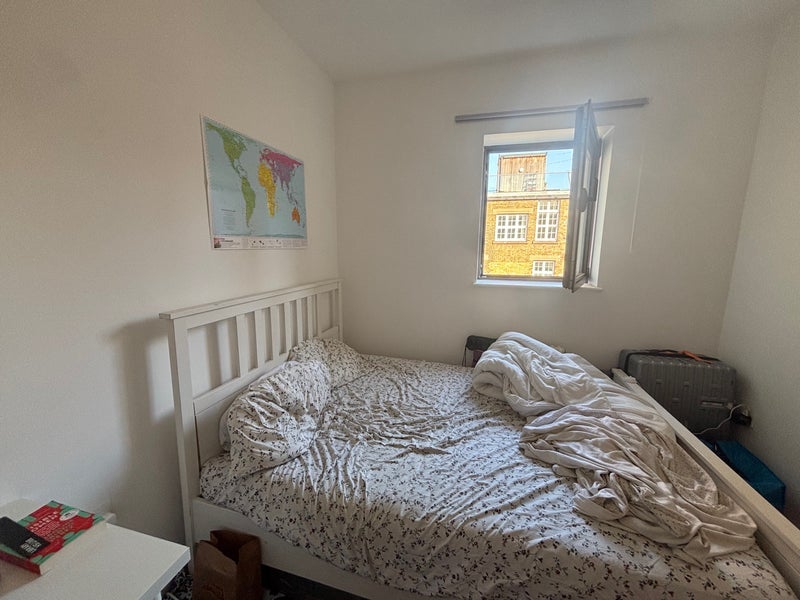 Room Eden Grove in Greater London