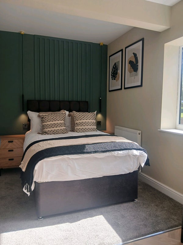 Room Alan Moss Road in Charnwood