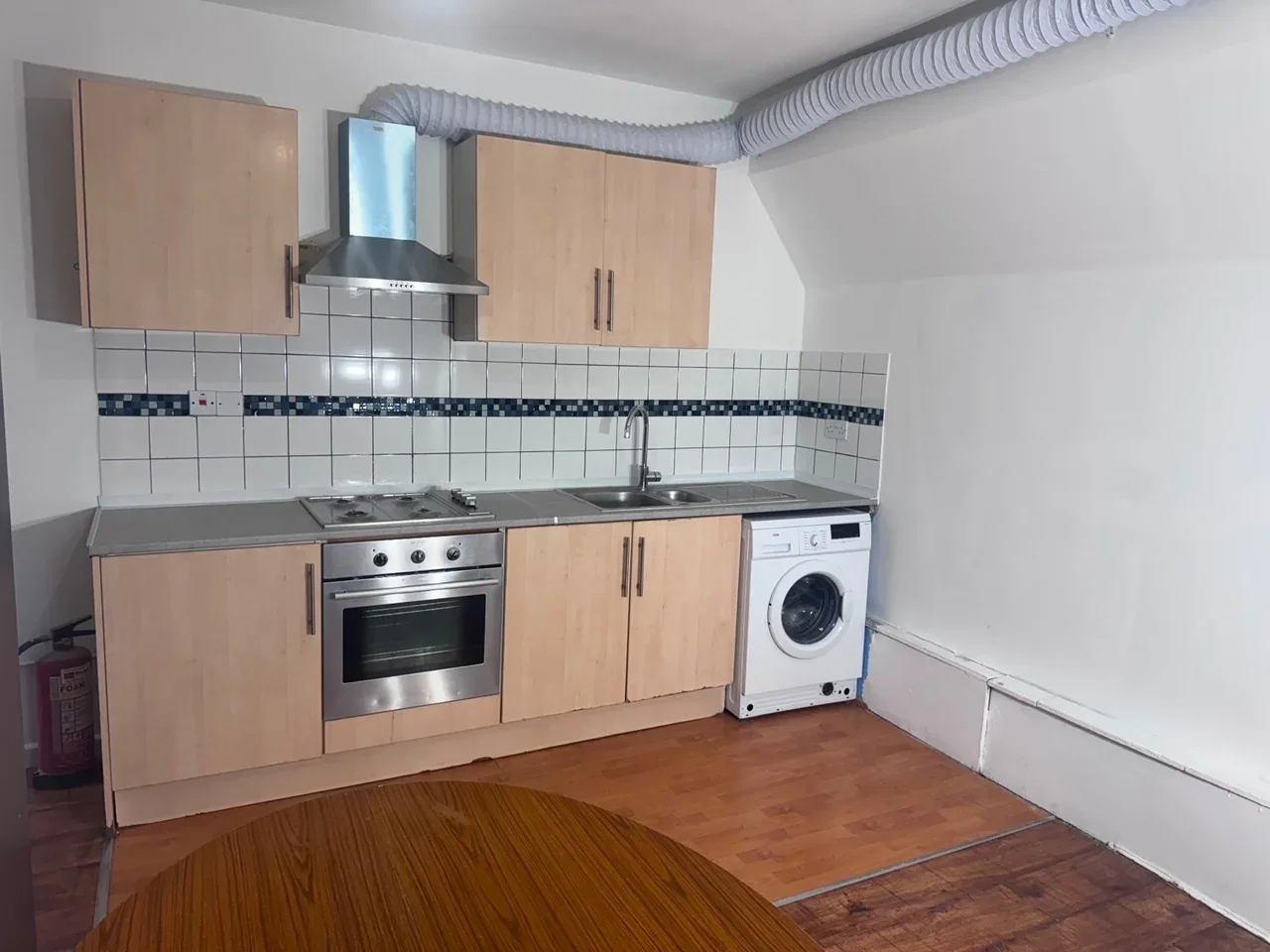 Flat Curtis Lane in Greater London