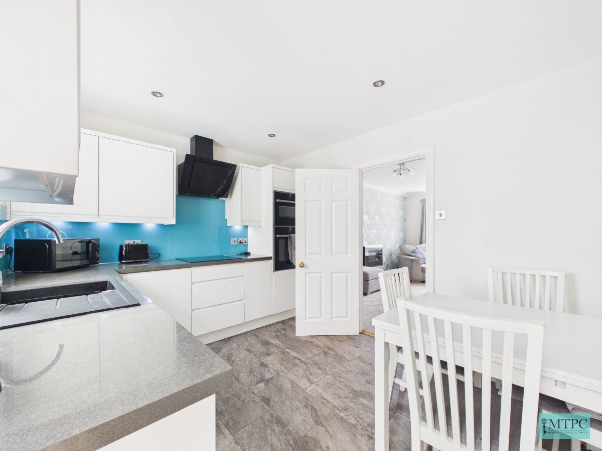 House Sunningdale Close in York