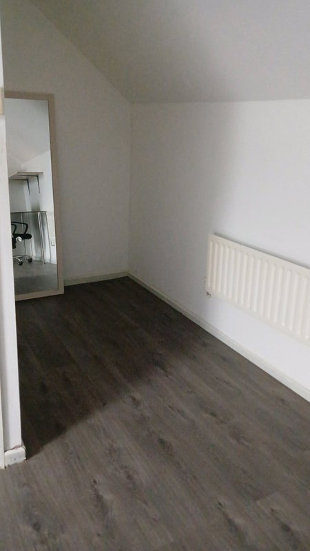 Room Lowgates in Staveley