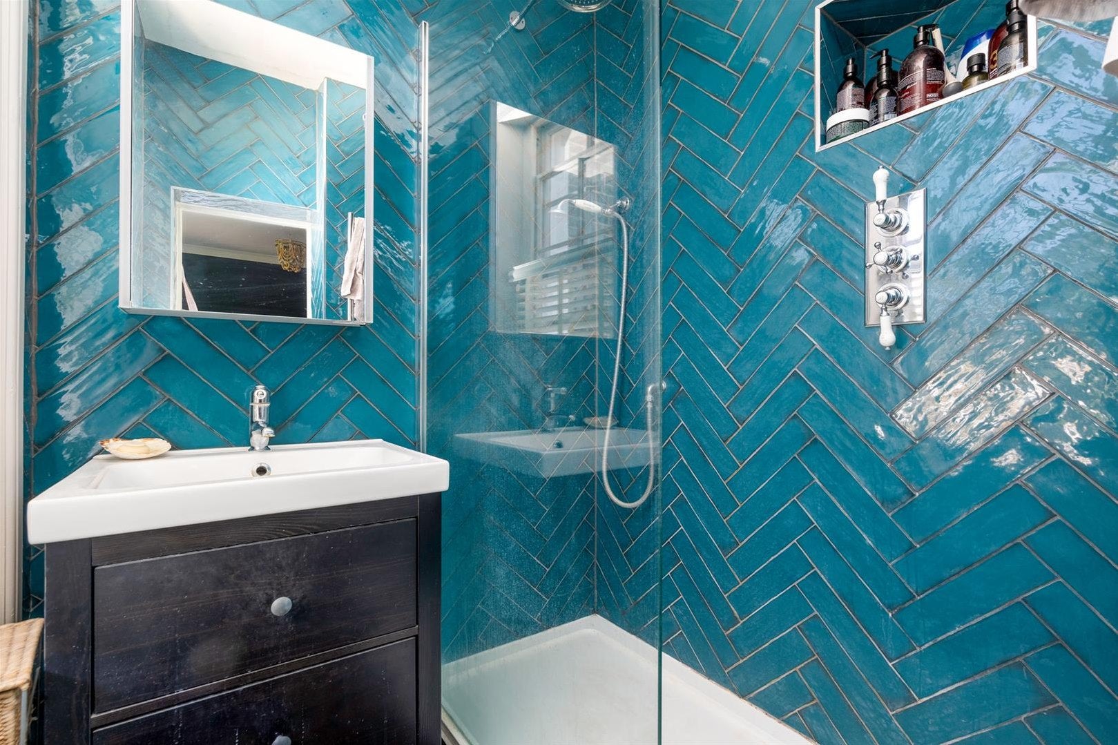 Flat Belitha Villas in Greater London