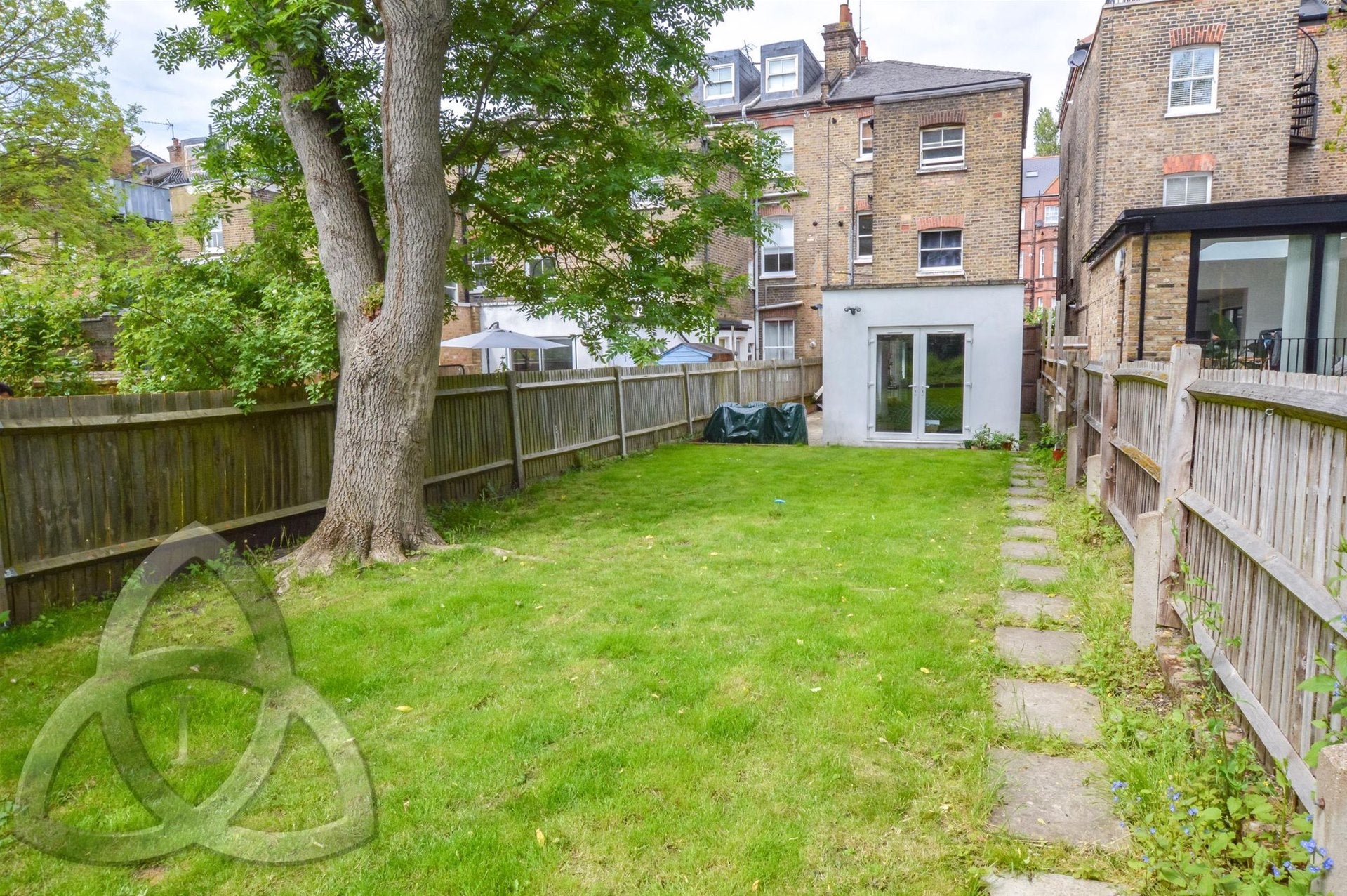 Flat Goldhurst Terrace in Greater London