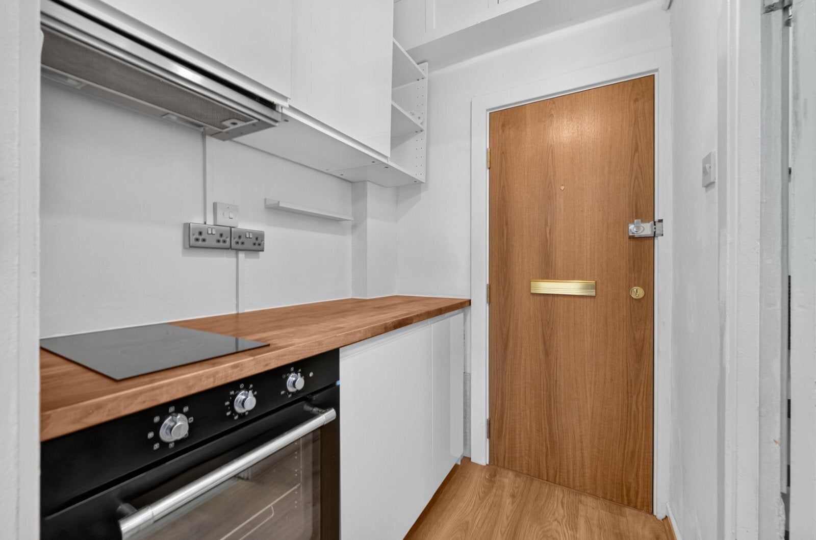 Flat Woburn Place in Greater London