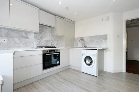 Flat Siddons Road in Greater London