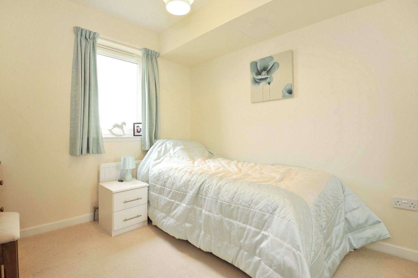 Flat Broadshade Drive in Westhill
