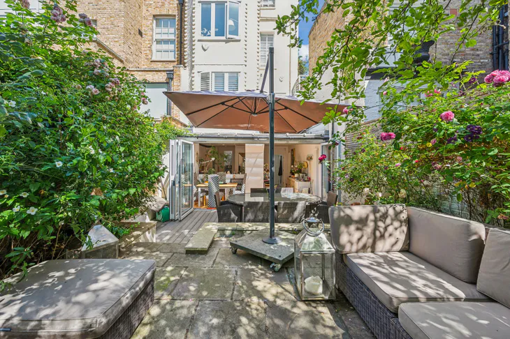 House Gordon Place in Greater London
