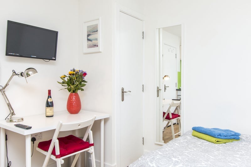 Flat Sussex Place in Bristol