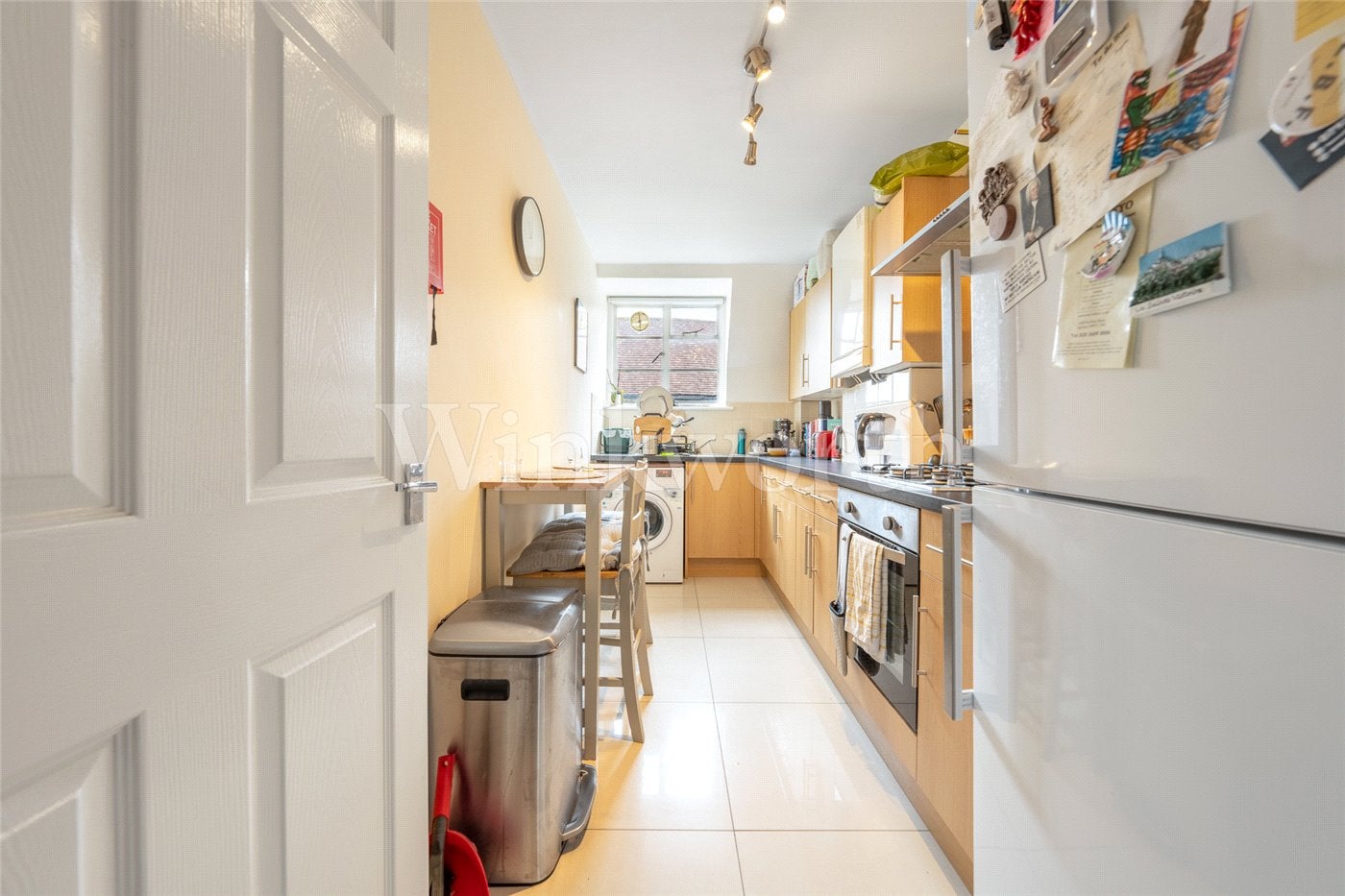 Flat Hodford Road in Greater London