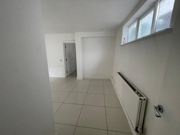 Flat Woodhill in London
