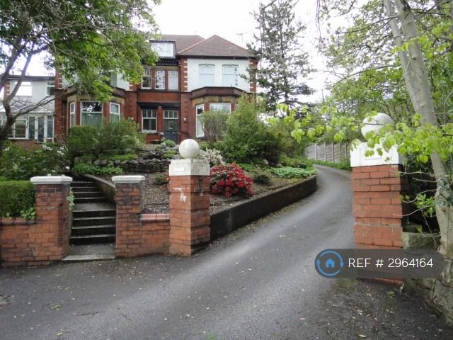 Flat Wellington Road in Oldham