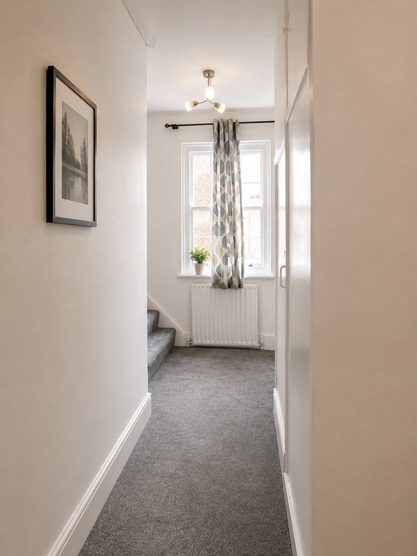 Room Atherfold Road in Greater London
