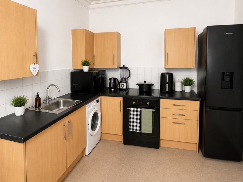 Room Atherfold Road in Greater London