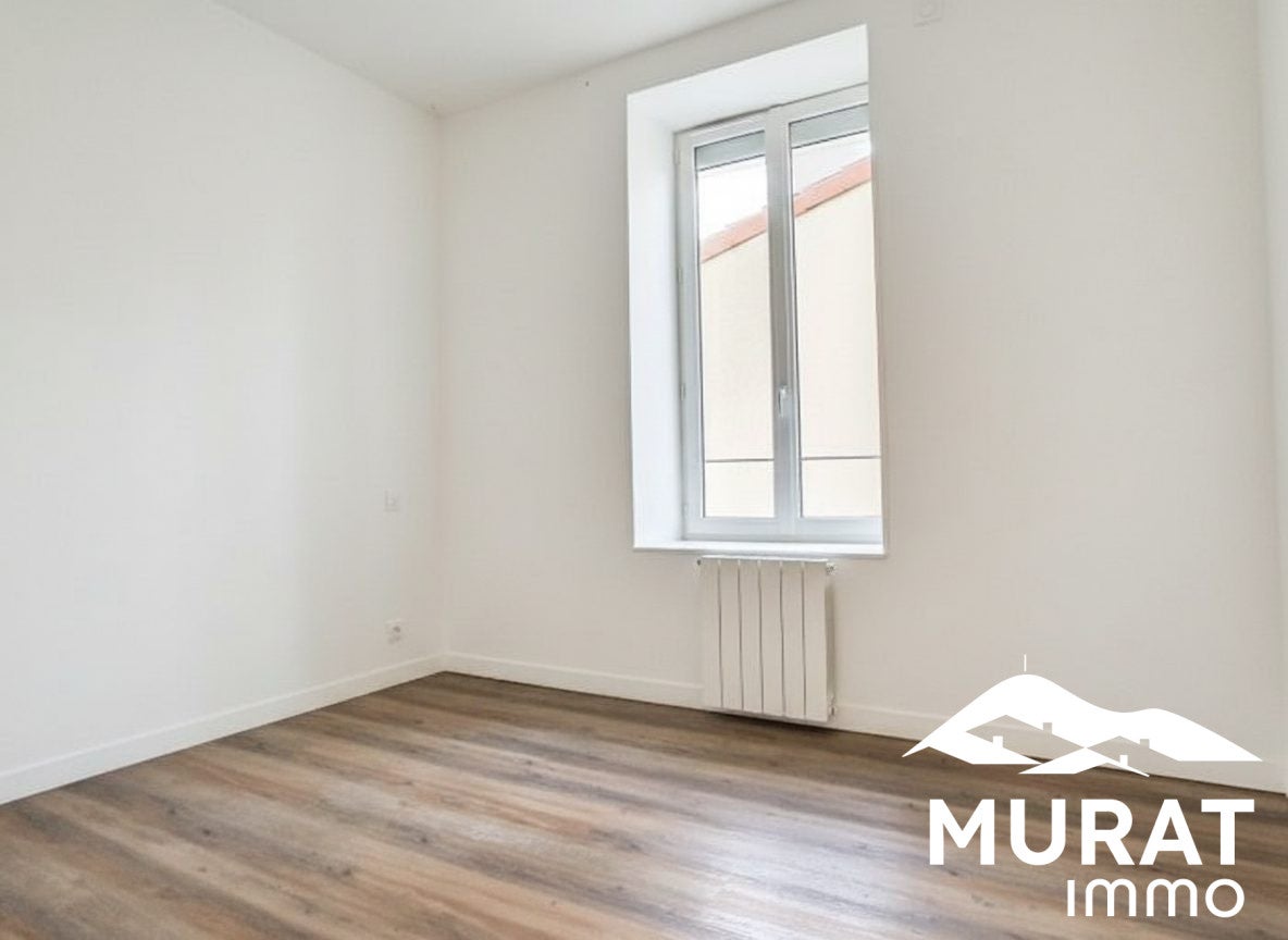 Appartement D 8 à Les Martres-de-Veyre
