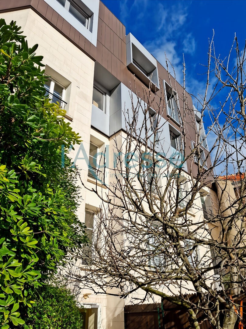 Flat Rue du Pas Saint-Maurice in Suresnes