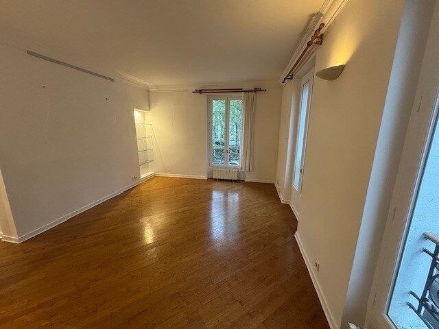 Appartement Rue Saint-Charles à Paris