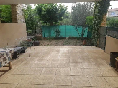 Flat Rue Victor Estienne in Lançon-Provence