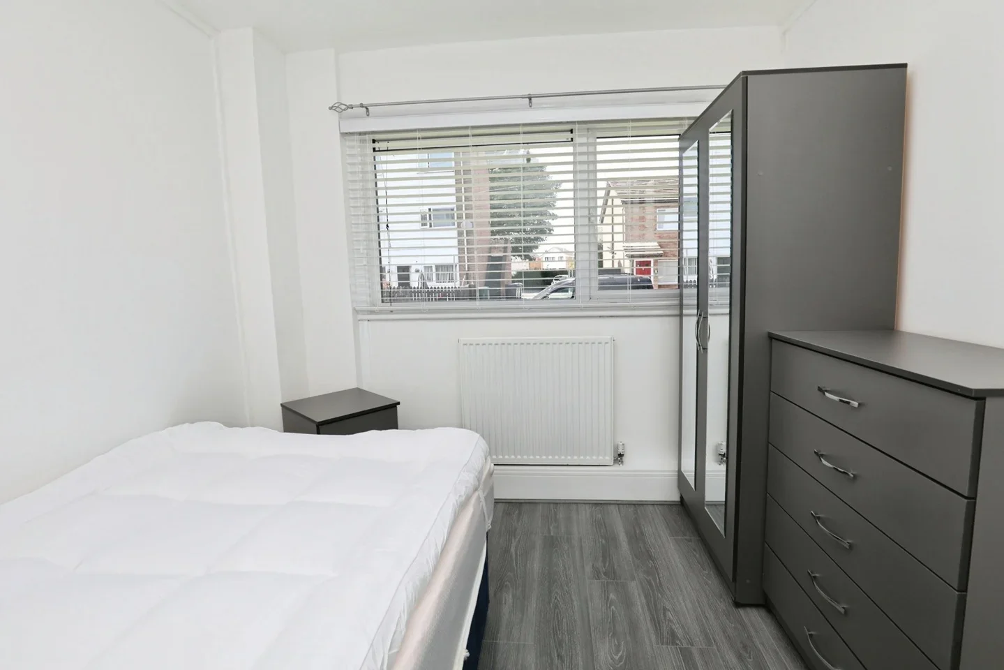 Room Cotton Drive in West Lancashire