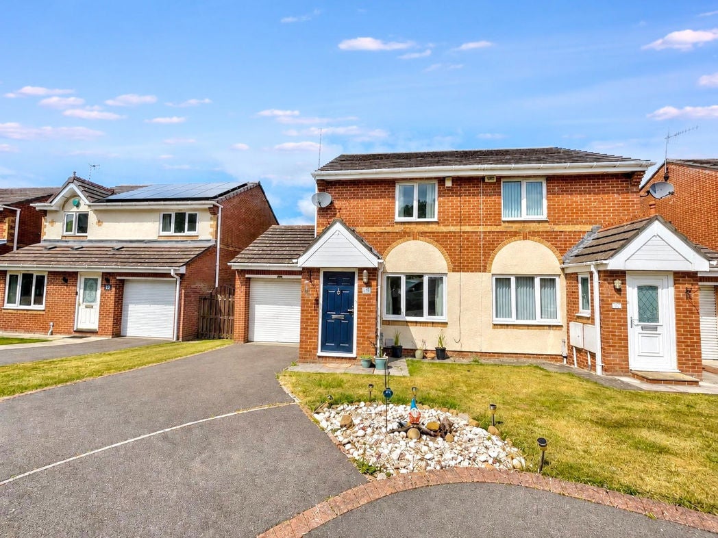 House Appletree Drive in Prudhoe