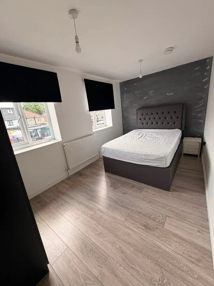 Flat The Link in Greater London