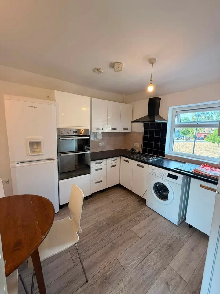 Flat The Link in Greater London
