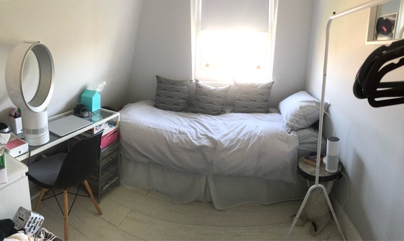 Room Cardross Street in Greater London