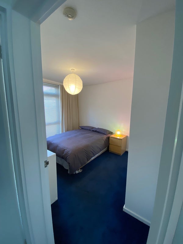 Room Copping Close in Greater London