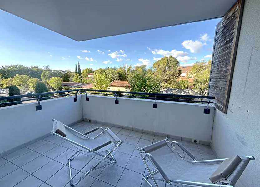 Flat Avenue André Zénatti in Marseille