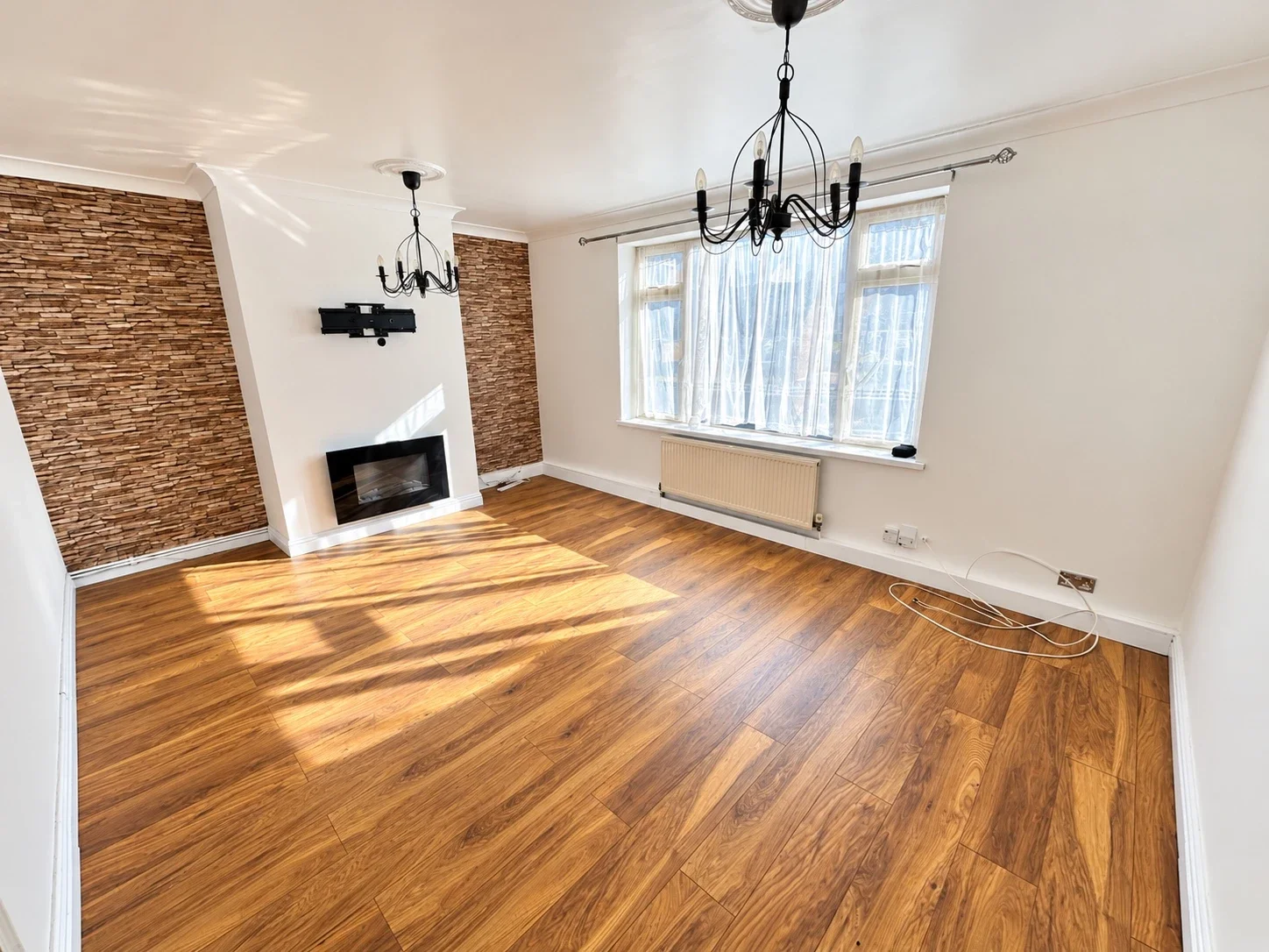 Flat Luton Road in Chatham