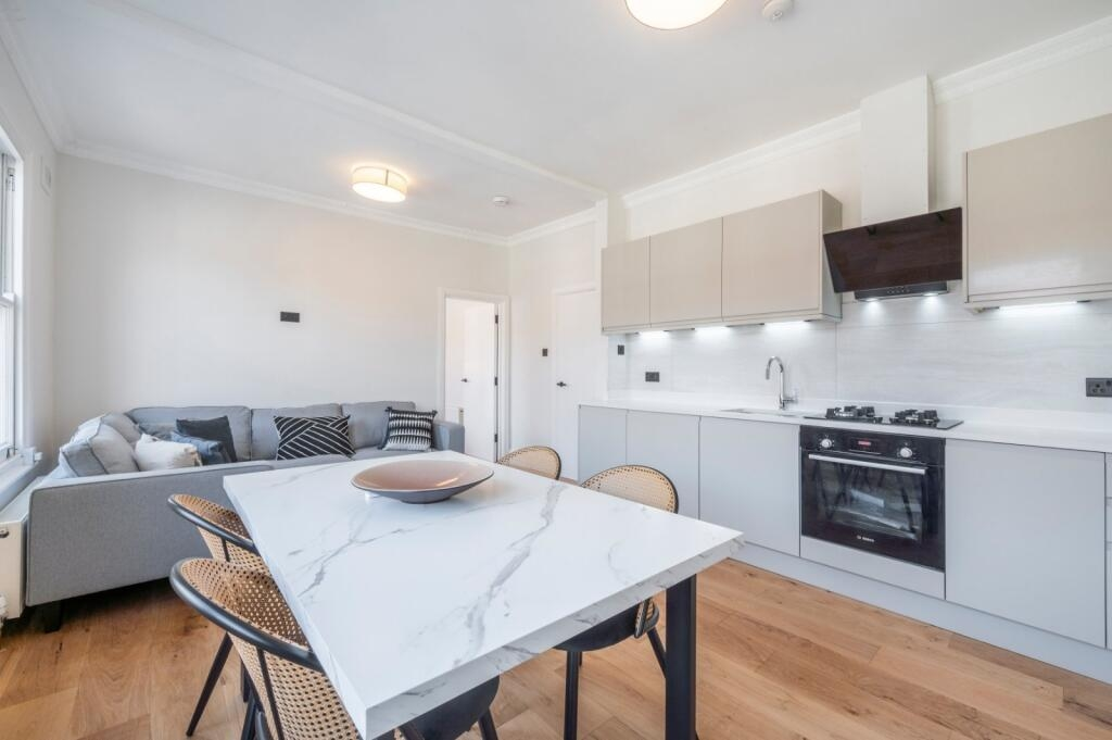 Flat Portnall Road in City of Westminster