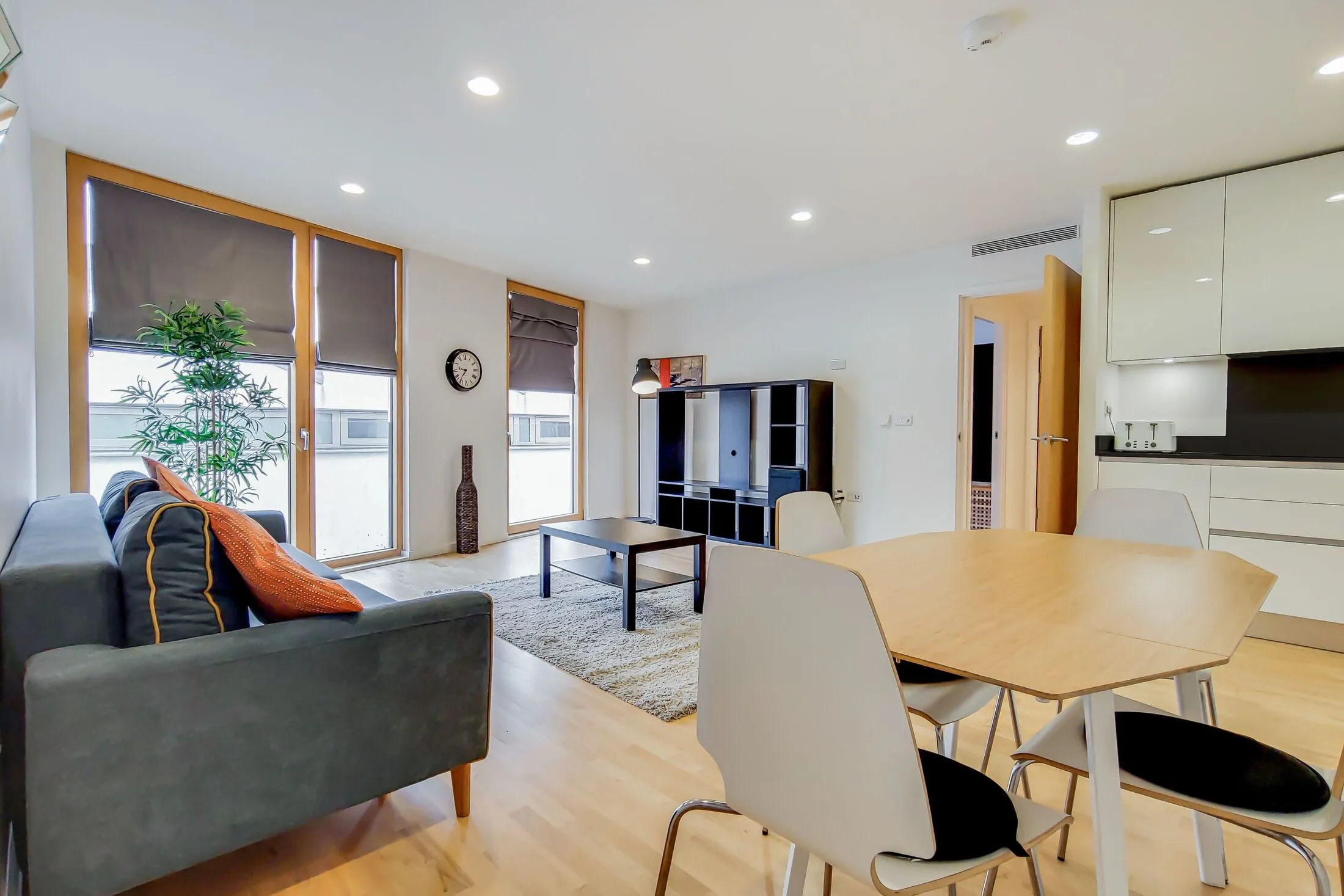 Flat Delancey Street in Greater London
