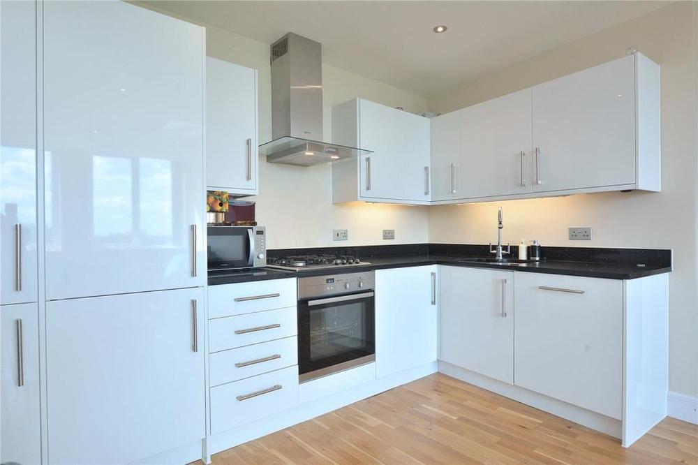Flat Margaret Street in City of Westminster