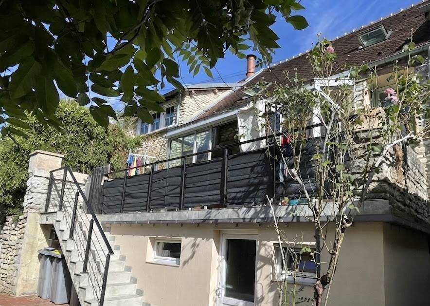 House Chemin de Fontenay à Saint-Père in Saint-Père