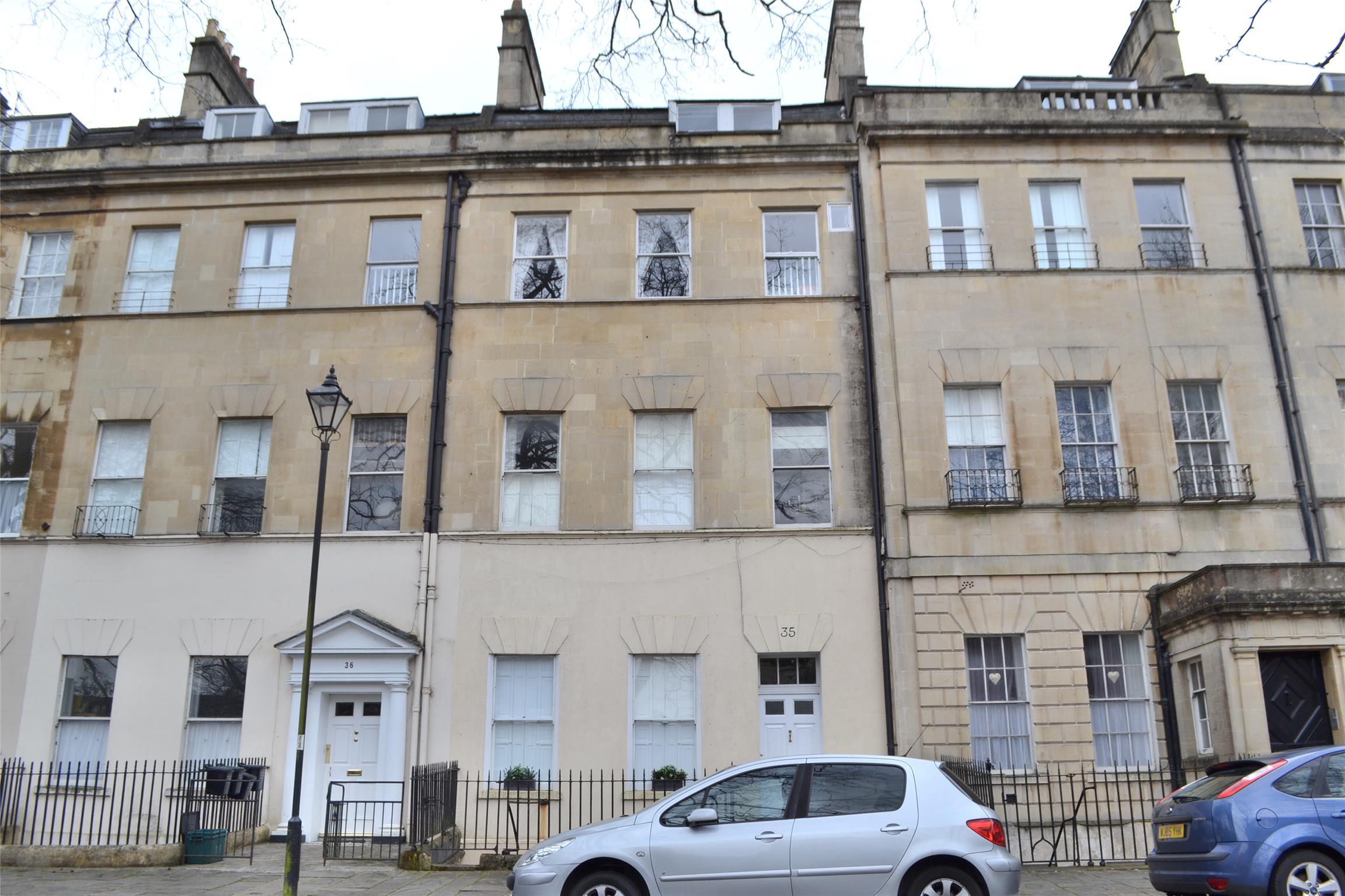 Flat Grosvenor Place in Bath