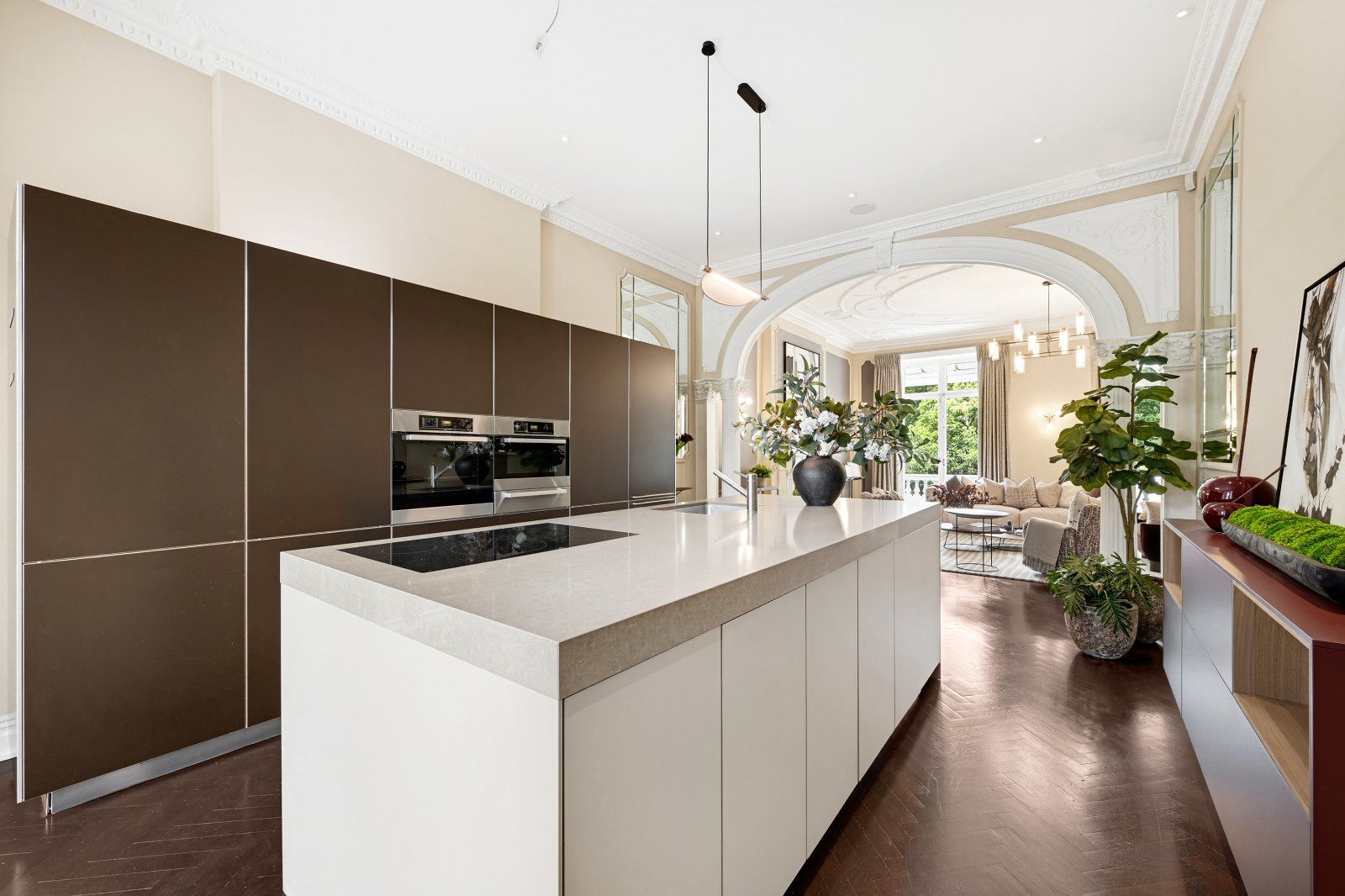 Flat Cadogan Lane in Greater London