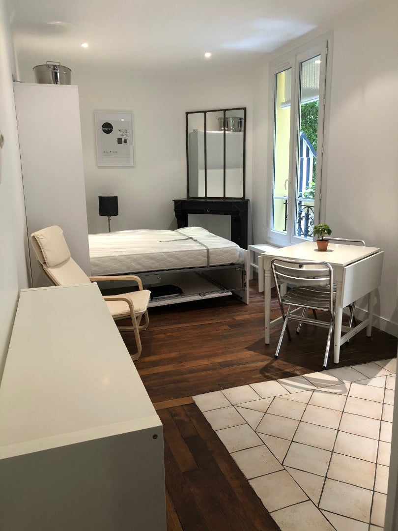 Chambre Rue de la Jonquière à Paris