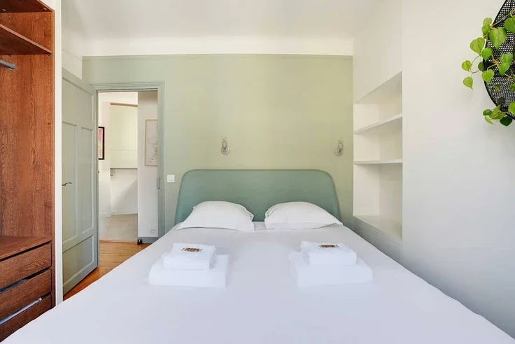 Appartement Rue Montcalm à Paris