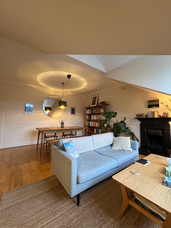 Flat Belgrave Terrace in Glasgow