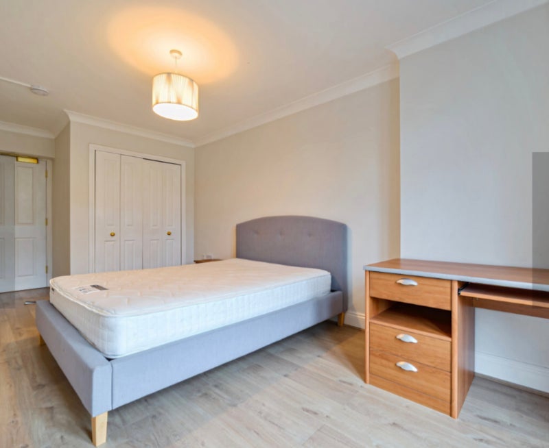Flat Great Dover Street in Greater London