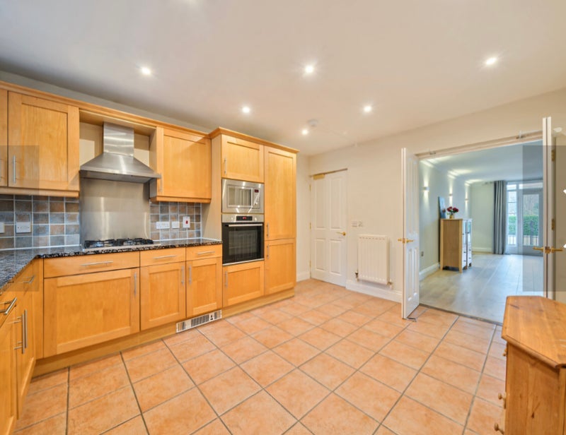 Flat Great Dover Street in Greater London