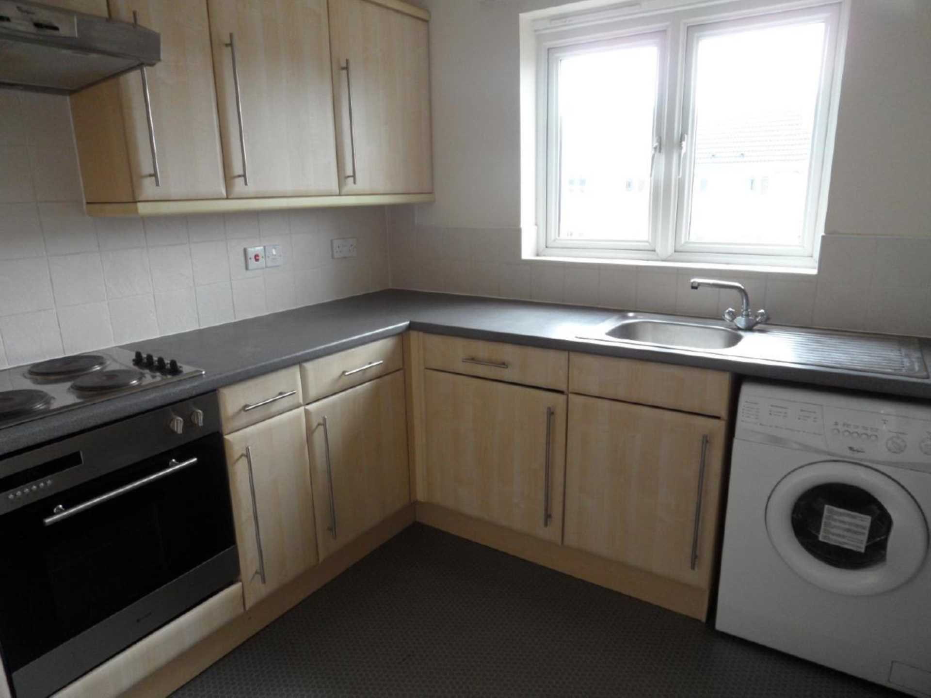 Flat Macfarlane Chase in Weston-super-Mare
