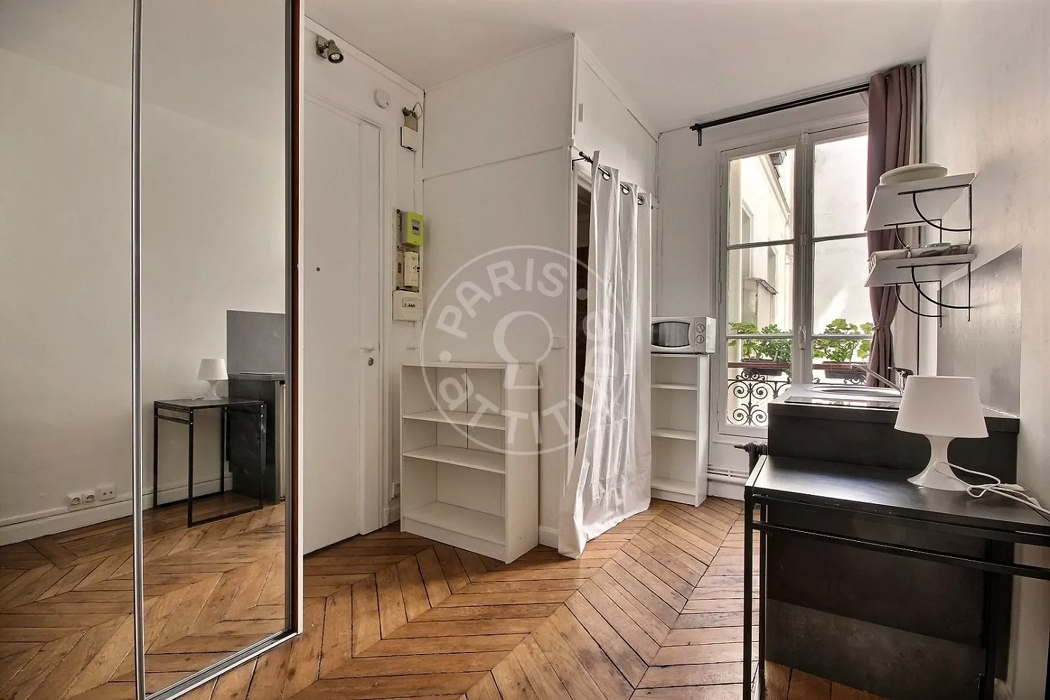 Flat Boulevard des Batignolles in Paris