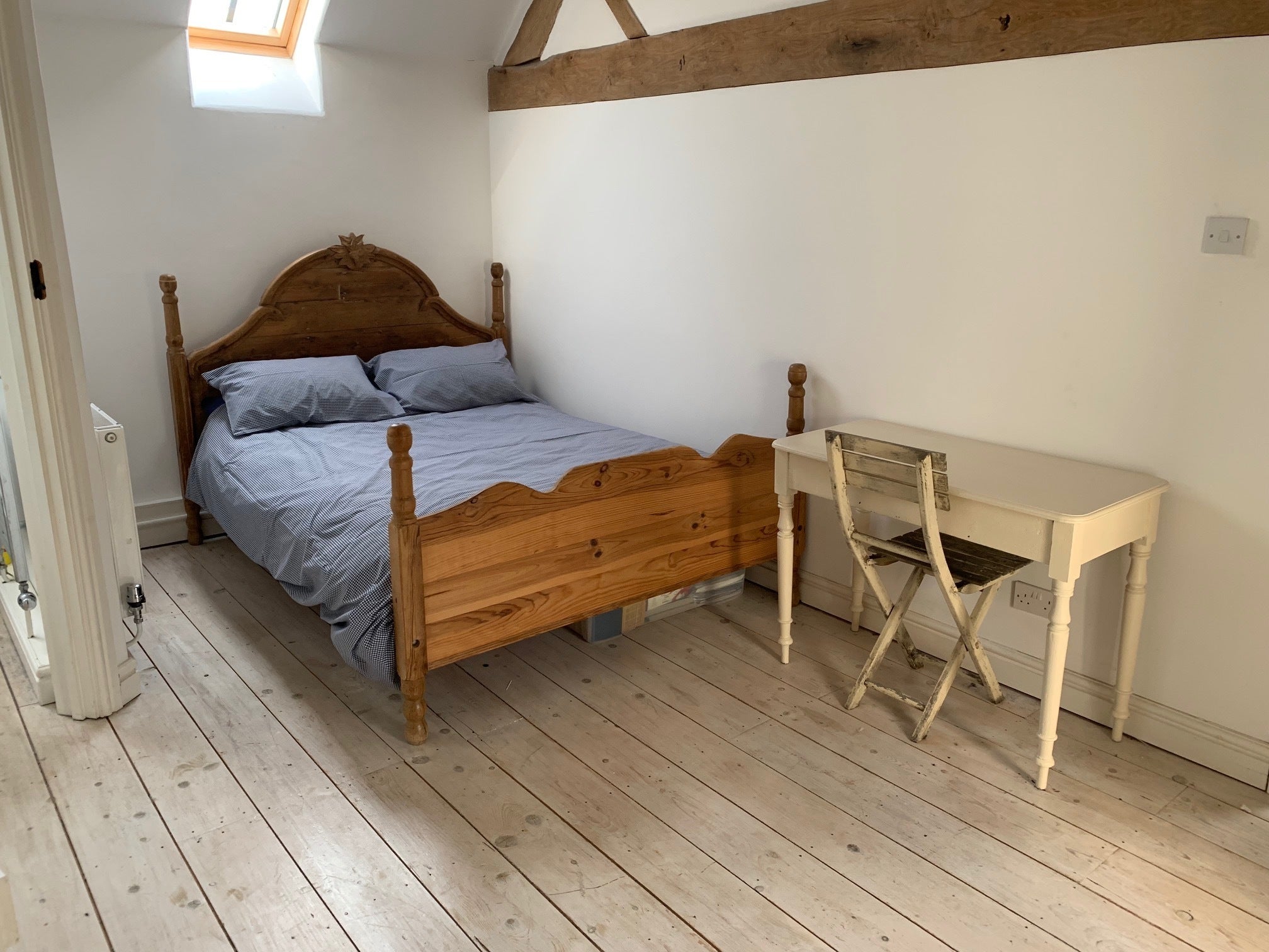 Room Borough Lane in Lichfield