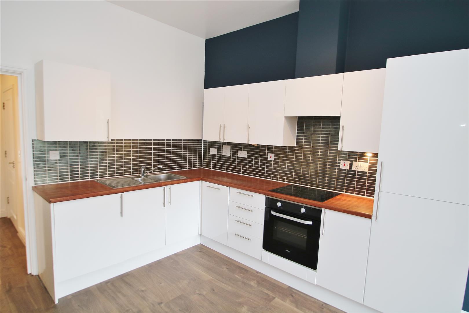 Flat Carshalton Road in Greater London