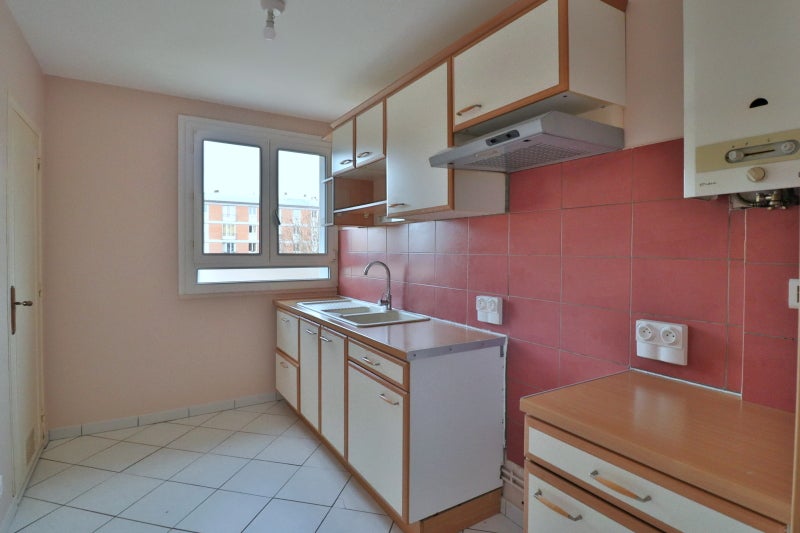 Flat Rue Rabelais in Saint-Julien-les-Villas
