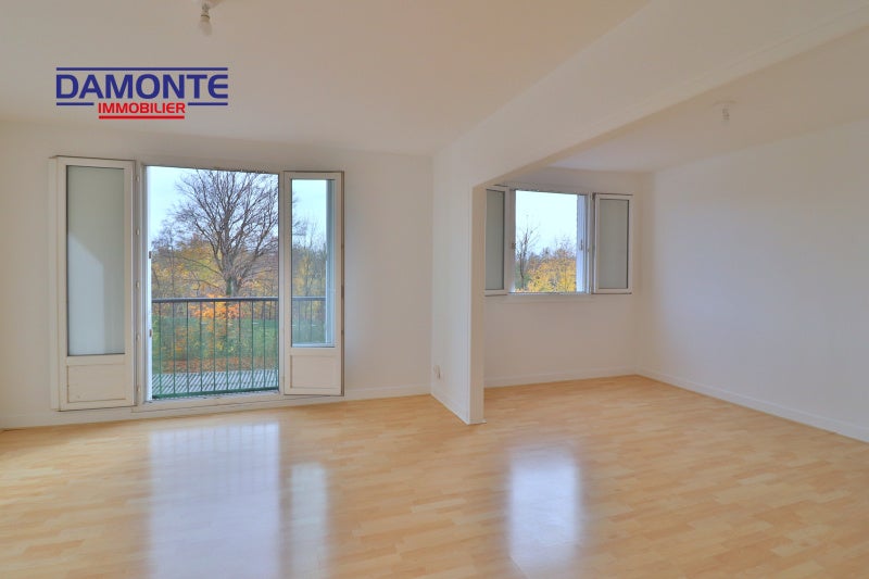 Flat Rue Rabelais in Saint-Julien-les-Villas