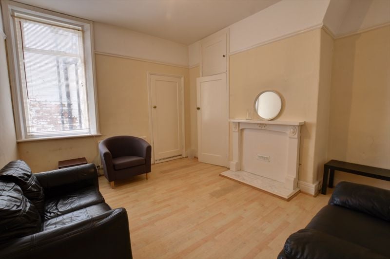 Flat Tavistock Road in Newcastle upon Tyne