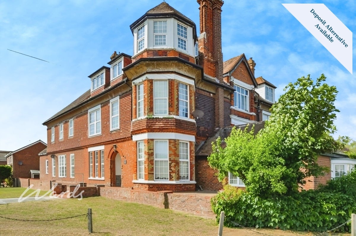 Flat Madeira Road in Folkestone and Hythe District