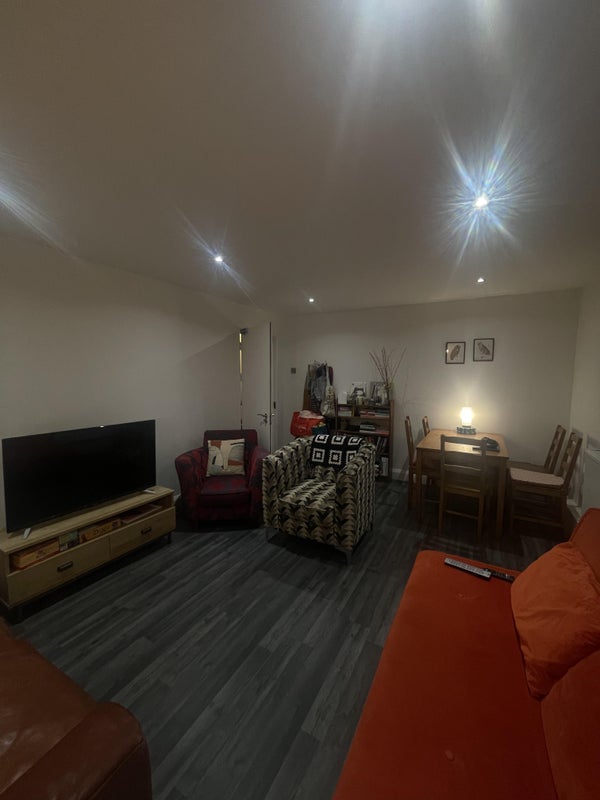 Flat Studley Road in Greater London
